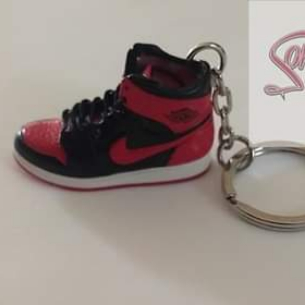 Mini Shoe Keychain - Picture 2 of 2
